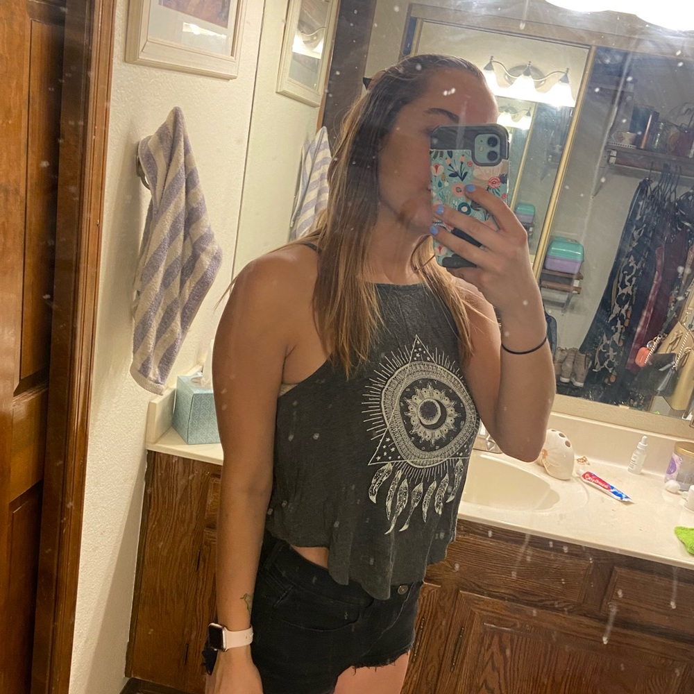 Gray tank top